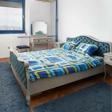 Fuzzbubble Homestay Skopje